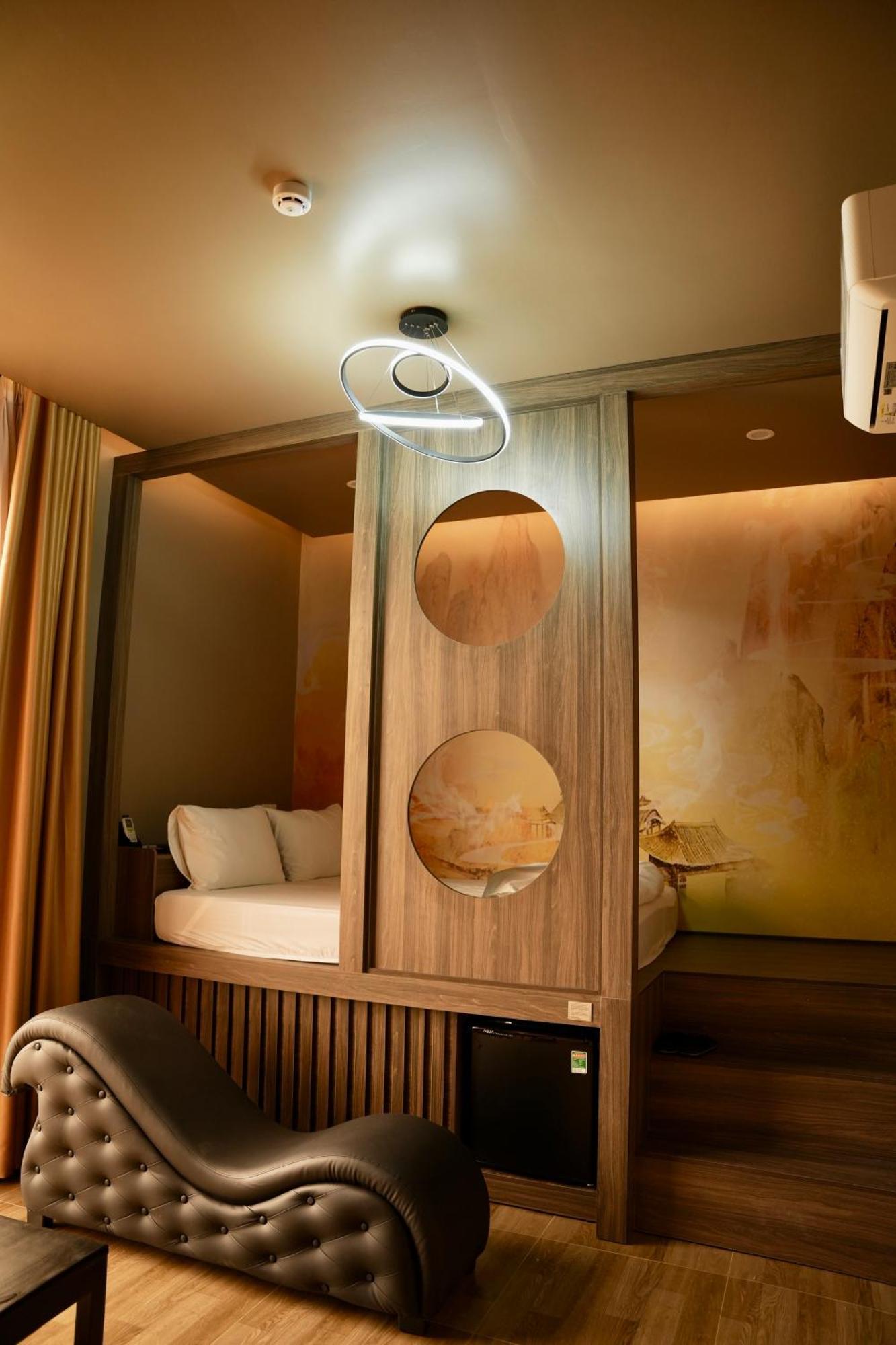 Tuyet Suong Hotel กว๋างหงาย ภายนอก รูปภาพ