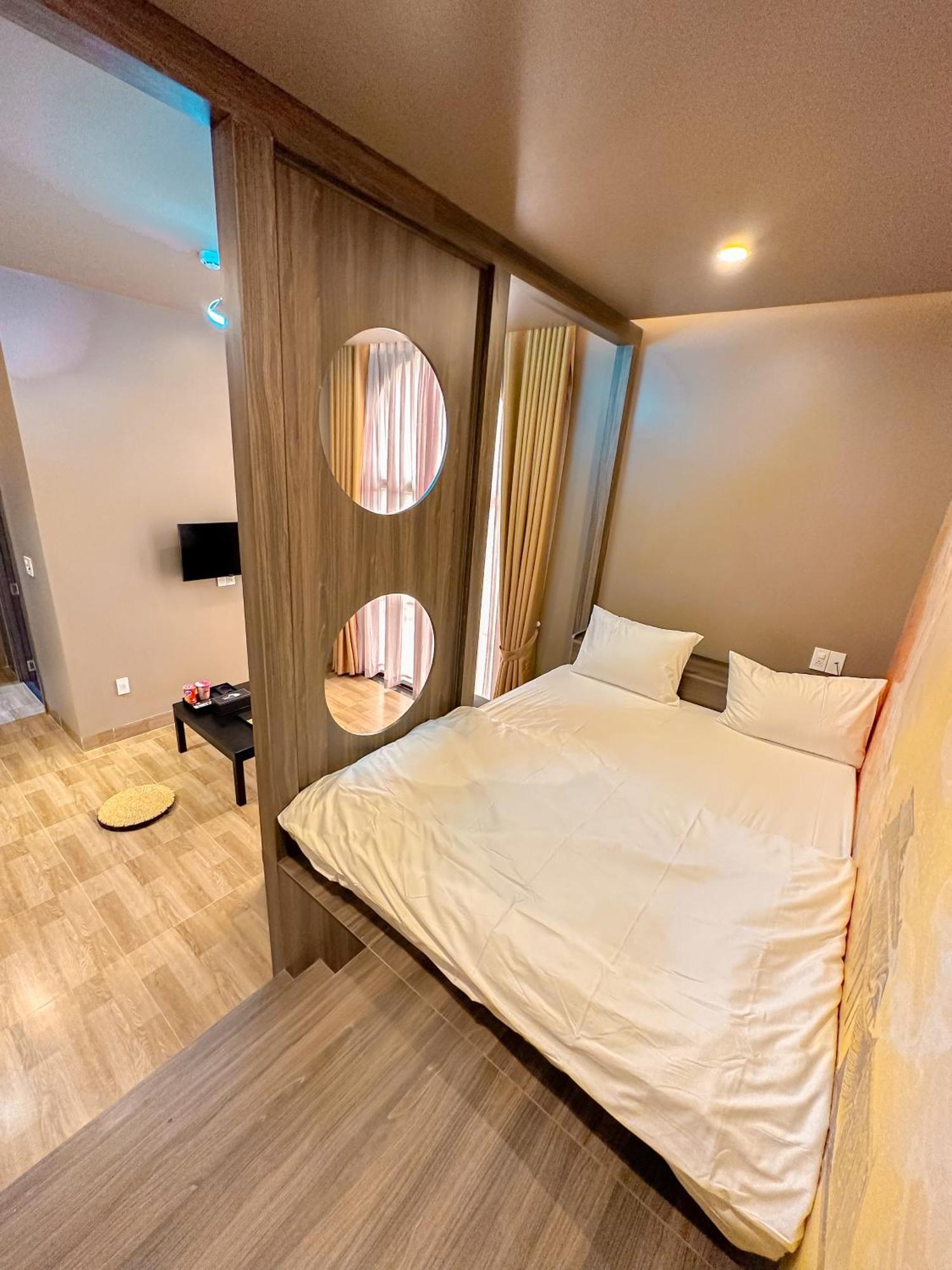Tuyet Suong Hotel กว๋างหงาย ภายนอก รูปภาพ