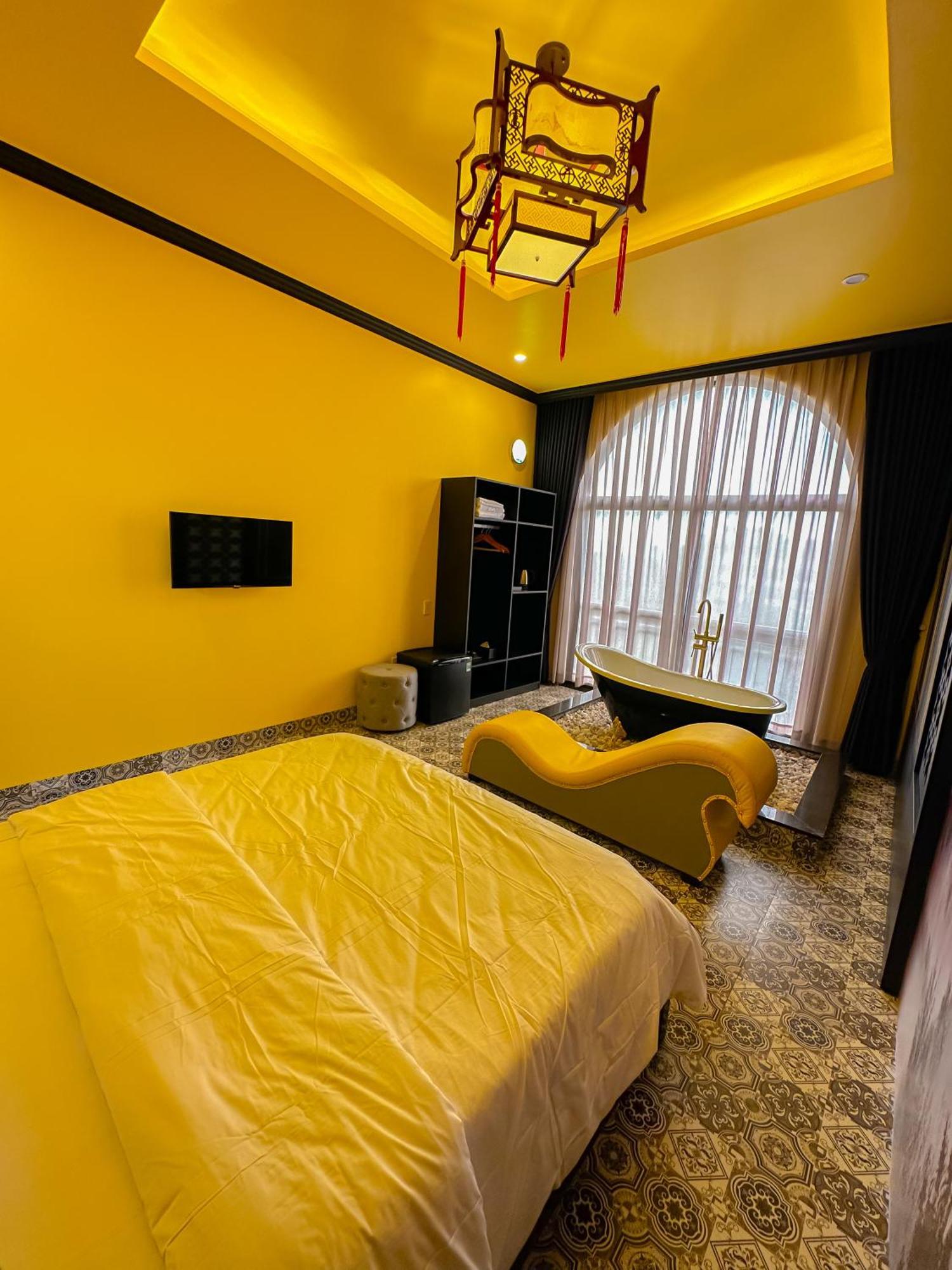 Tuyet Suong Hotel กว๋างหงาย ภายนอก รูปภาพ