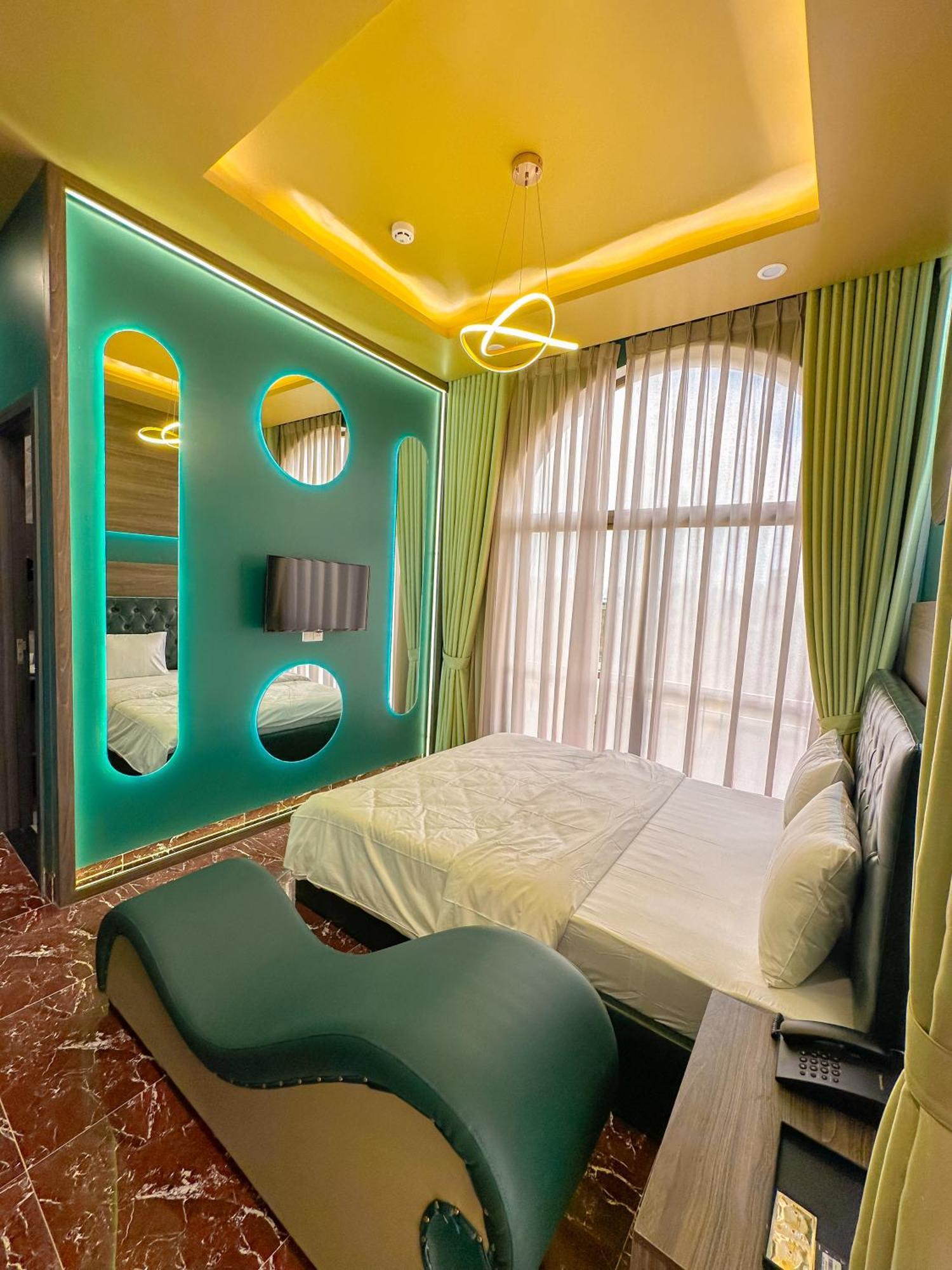Tuyet Suong Hotel กว๋างหงาย ภายนอก รูปภาพ